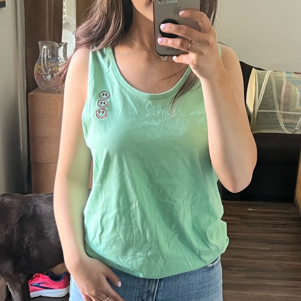 Dutch bros tank